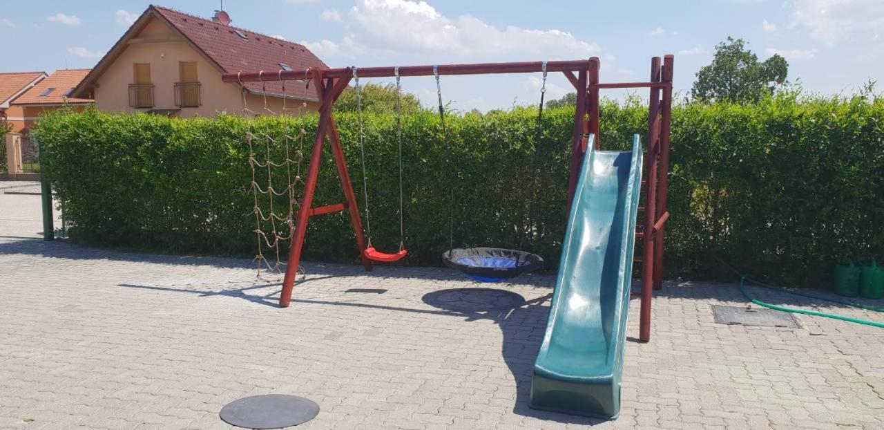 Apartman Taktik Velky Meder Exterior foto